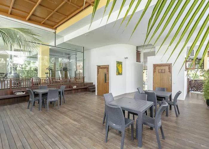 K Suites River Valley Nearby Orchard